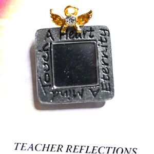 NIP Reflections Special Aunt "MY Aunt" "My Friend" Lapel/Tac Pin